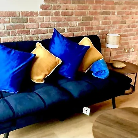 West One Panorama, View, Secure Free Parking, 4pp Apartment